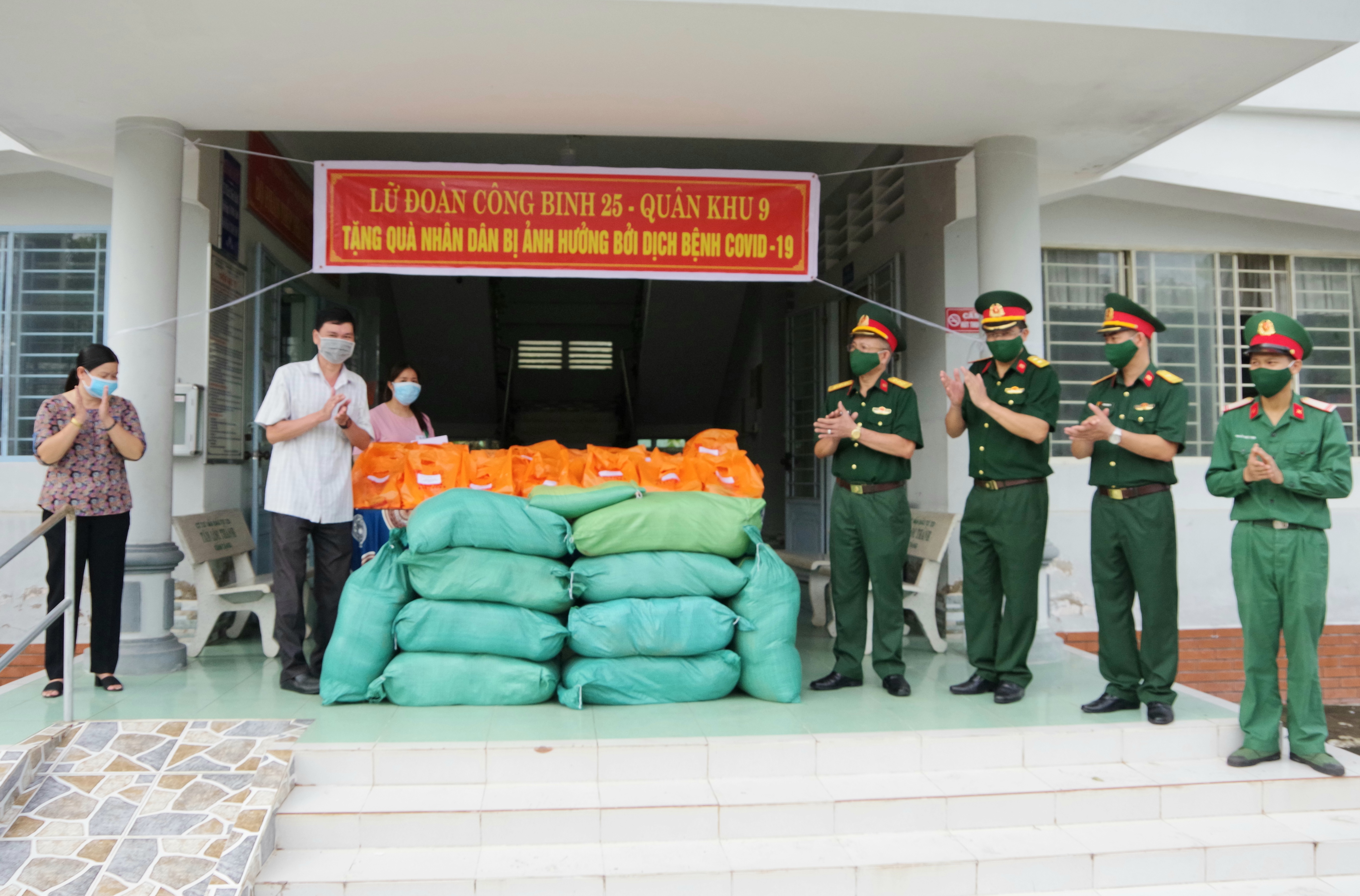 Nhiều hoạt động hỗ trợ, chăm lo đời sống, bảo đảm an sinh xã hội